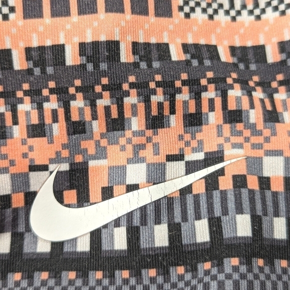 Nike Pro Dri Fit Half Zip in Aztec Peach Size Medium - Picture 7 of 10
